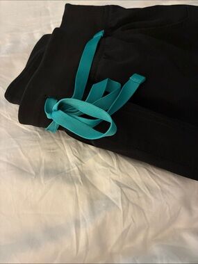 Figs Technical Collection Black Joggers NWOT